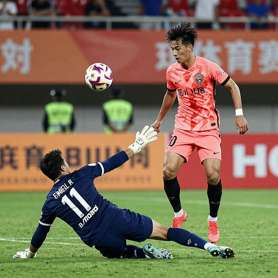 U23 Việt Nam và cánh cửa hẹp trước U23 Uzbekistan: Đọc vị hai sự thay đổi trước giờ bóng lăn U23 Việt Nam và cánh cửa hẹp trước U23 Uzbekistan: Đọc vị hai sự thay đổi trước giờ bóng lăn