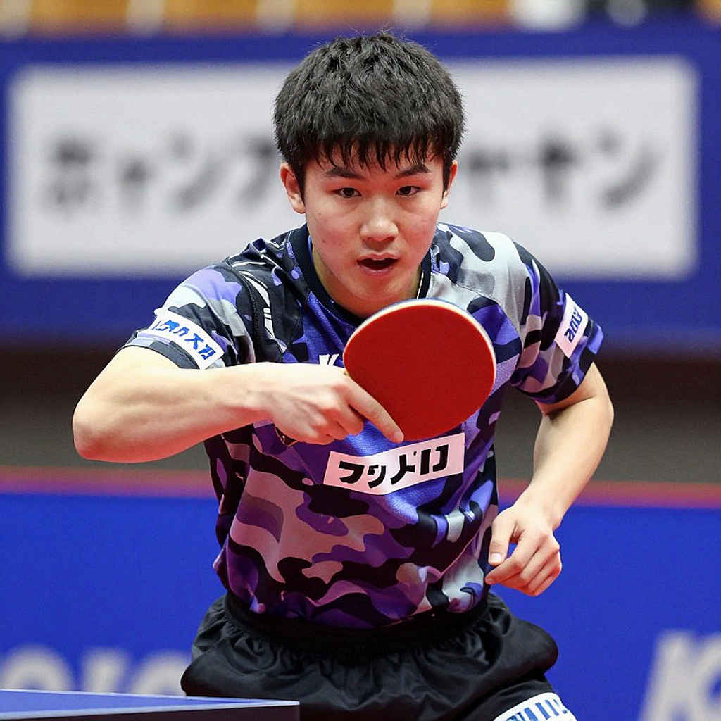 The Seconds the Ball Stops Rolling: Vietnamese Table Tennis and the Deciding Game
