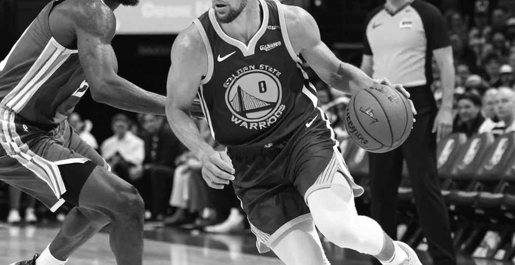 Quả bóng biết truyền dữ liệu: NBA và cuộc đua âm thầm định nghĩa lại trọng tài