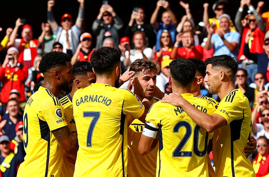 Bảng chuyển nhượng V.League và cột trống không ai dám điền