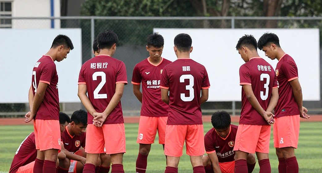 Ngày 1 tháng 12 năm 2026: Persib, Thom Haye và cửa sổ sáu tháng Ngày 1 tháng 12 năm 2026: Persib, Thom Haye và cửa sổ sáu tháng
