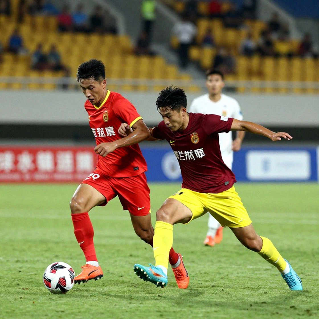 Vietnamese Football After Regional Titles: The Structural and Identity Question Vietnamese Football After Regional Titles: The Structural and Identity Question