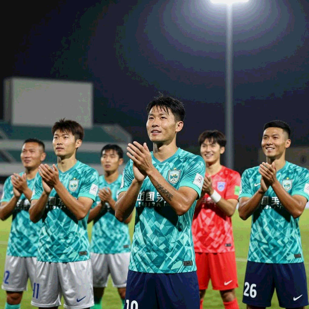 CAHN tại Gamba Osaka: Cuộc khai quật đầu tiên của giấc mơ châu Á