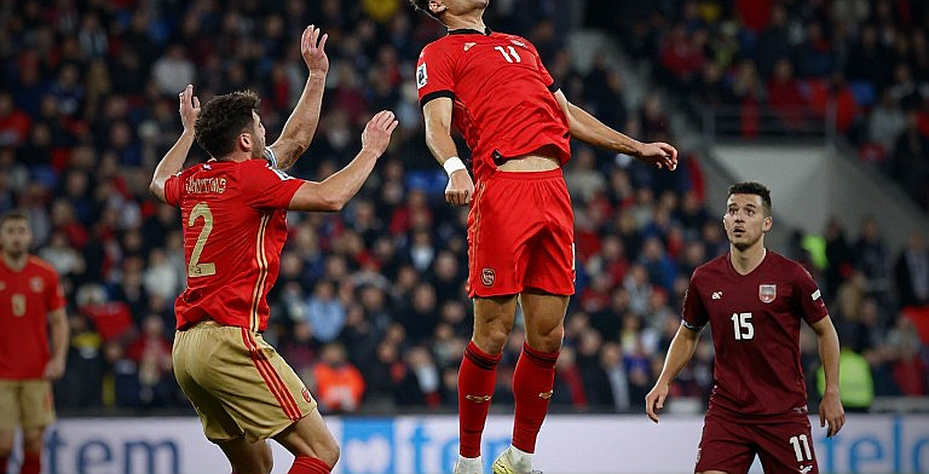 Red Card Rain Opens V-League 2026-2027: Dong Nai Lose 0-2 to The Cong, VAR Changes Penalty and Cards Red Card Rain Opens V-League 2026-2027: Dong Nai Lose 0-2 to The Cong, VAR Changes Penalty and Cards