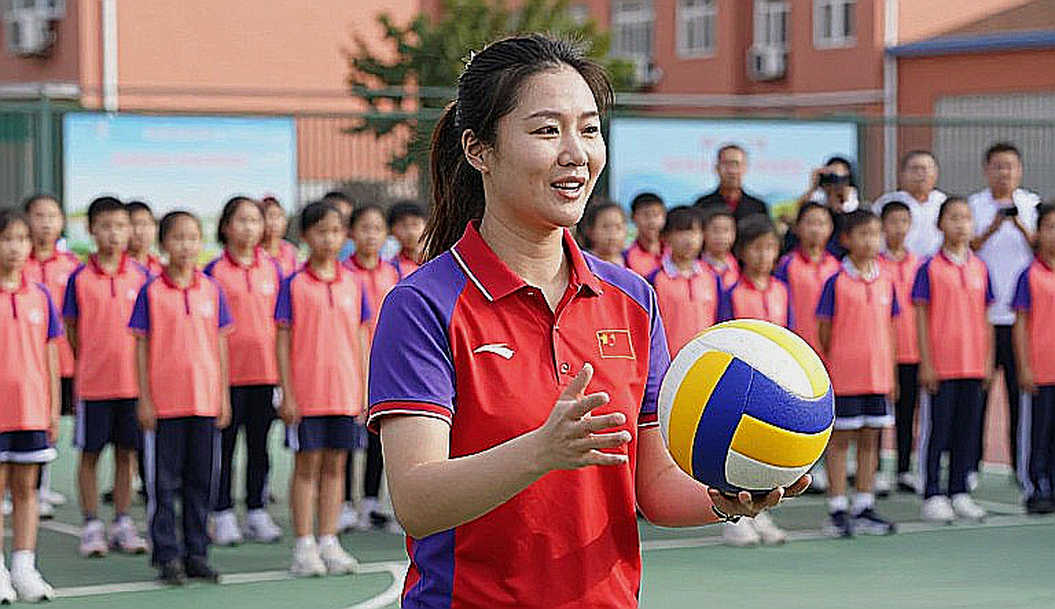 Trước khi ký: điều khoản giải phóng và phí ra đi — thứ thị trường chuyển nhượng không muốn bạn nhìn thấy