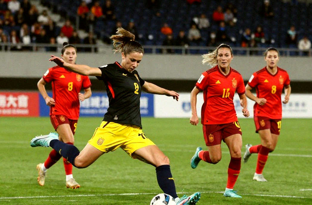 Xuân Nam và cú đúp đánh lừa tất cả: Lâm Đồng thắng 3-0 nhưng khung thành mới là người hùng thật sự