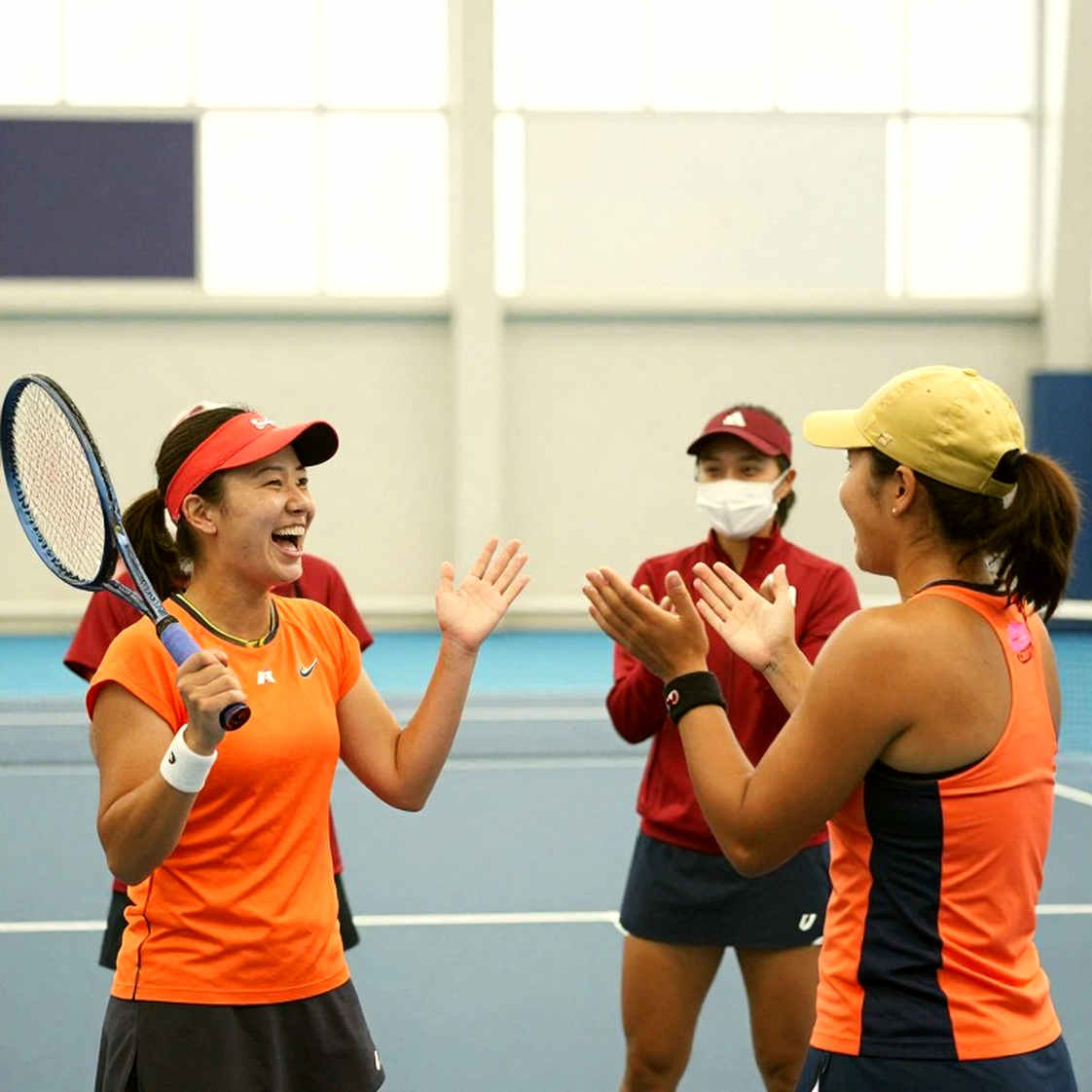 Eala bỏ China Open dự Asian Games 2026: Một tuần lễ, hai hệ thống, và cái ghế trống ở Bắc Kinh