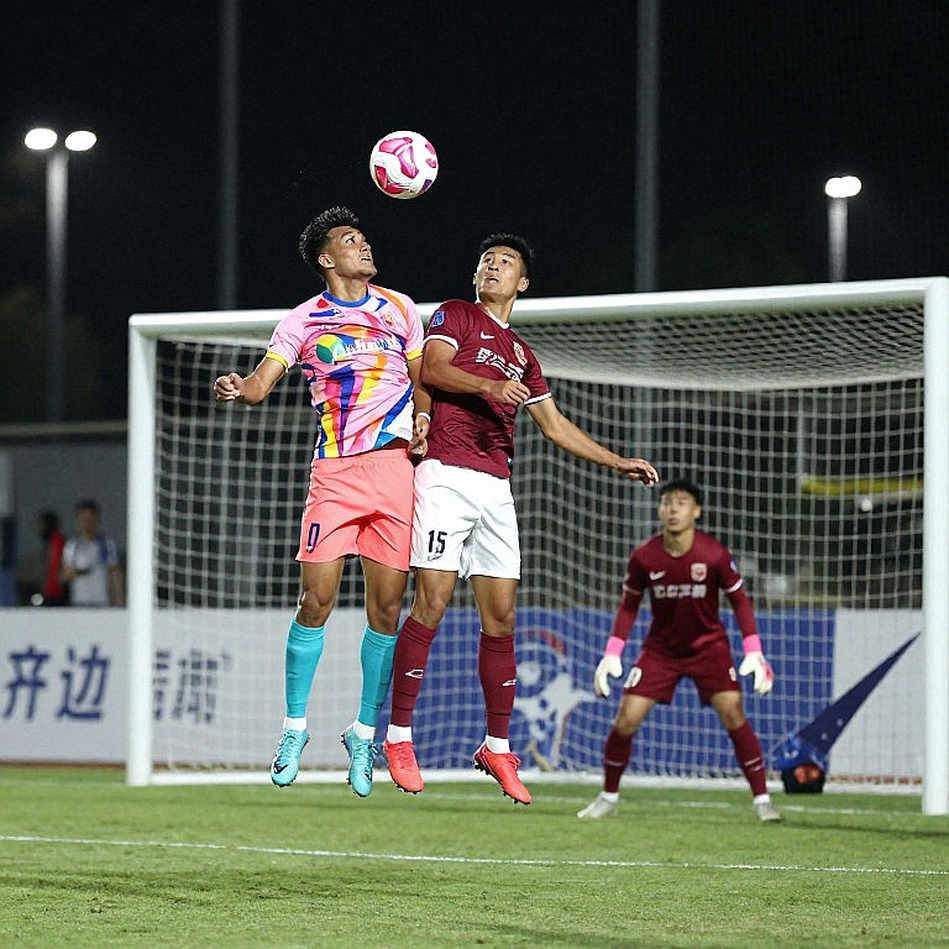 Công An Hà Nội thắng 3-0 tại Đồng Nai: thẻ đỏ phút 16, cú đá phút 78 và tấm thẻ vàng gây tranh cãi