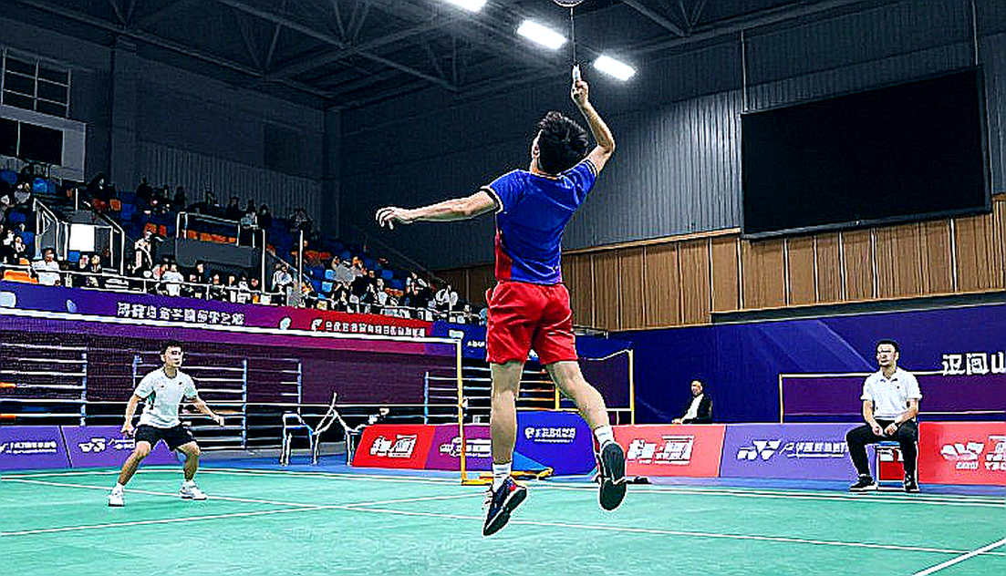 Thùy Linh dừng bước ở Vietnam Open: khi tay vợt hạng 72 thế giới viết lại bản thảo trên sân Nguyễn Du
