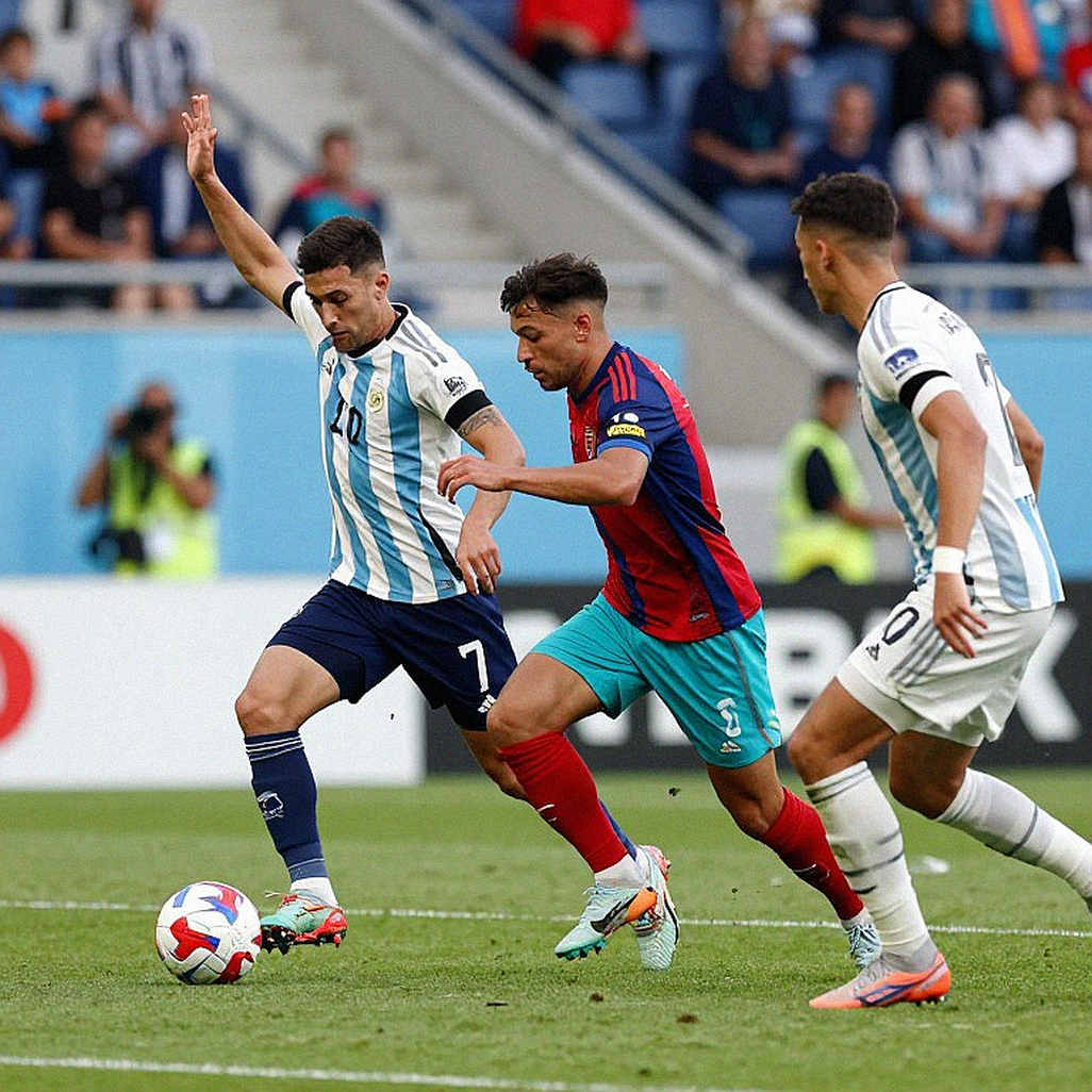 Điểm 10 ở Trabzon và cuốn băng không ai buồn tua lại
