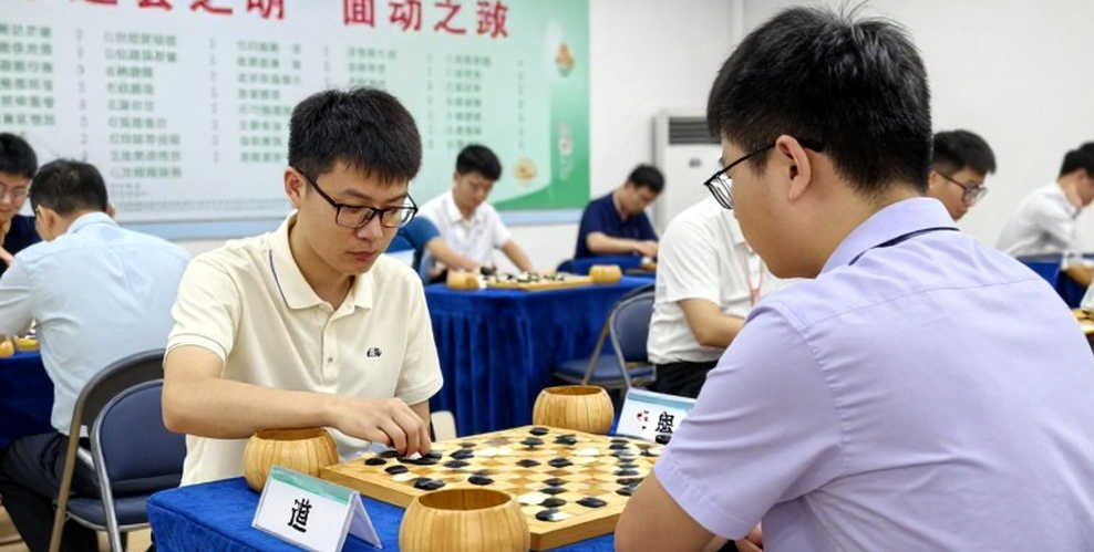 Món quà ngoại giao từ bàn cờ: Bản ghi chép World Cup của Sindarov và tương lai của cờ vua thế hệ mới Món quà ngoại giao từ bàn cờ: Bản ghi chép World Cup của Sindarov và tương lai của cờ vua thế hệ mới