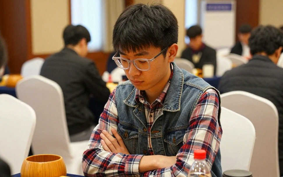Trang dữ liệu trống và kỷ luật không bịa của người phân tích esports