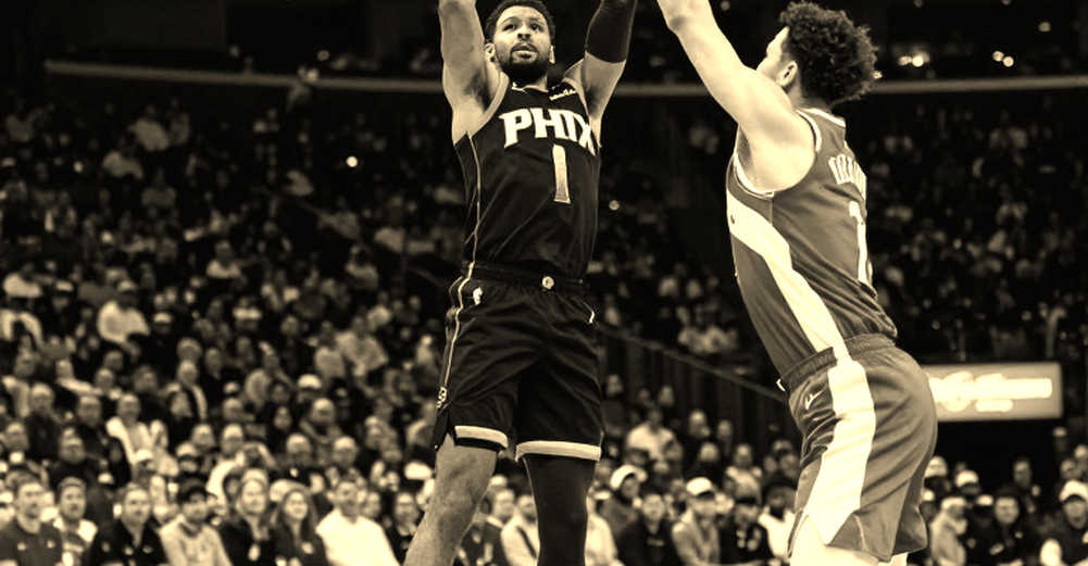 De Larrea, Dallas's 1.98m Guard: Height Is the Ticket and the Hardest Test De Larrea, Dallas's 1.98m Guard: Height Is the Ticket and the Hardest Test
