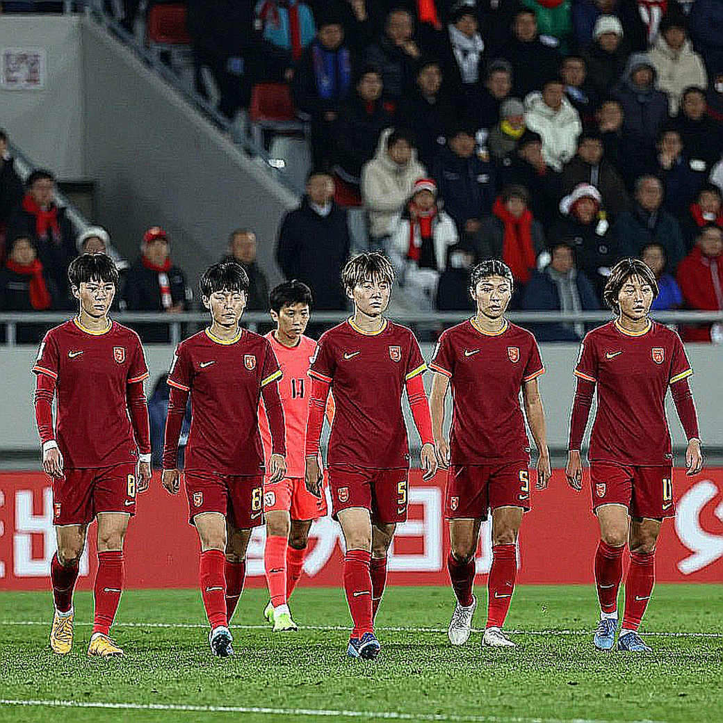 Ba trung vệ ở V.League: Khi nỗi sợ khoác áo chiến thuật Ba trung vệ ở V.League: Khi nỗi sợ khoác áo chiến thuật