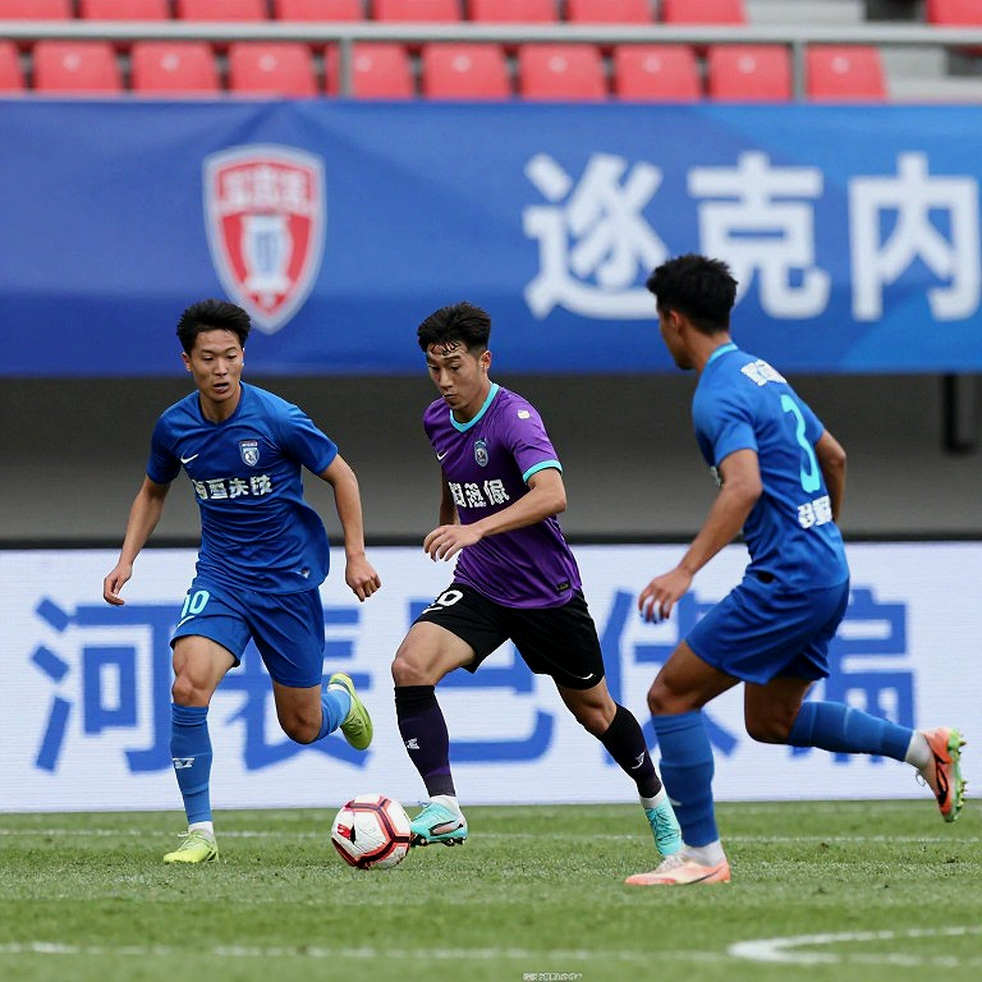 Nhịp đập K-League: Thể lực và pressing định hình cuộc đua vô địch