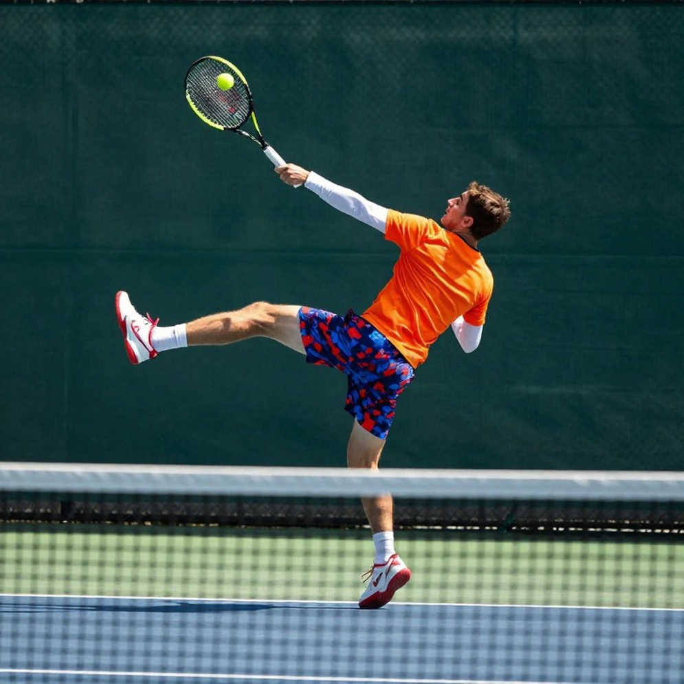 Zverev Beats de Minaur 6-4, 6-4 in Shanghai Quarterfinal: Re-reading the 80% First-Serve Number and the Physical Load Behind It