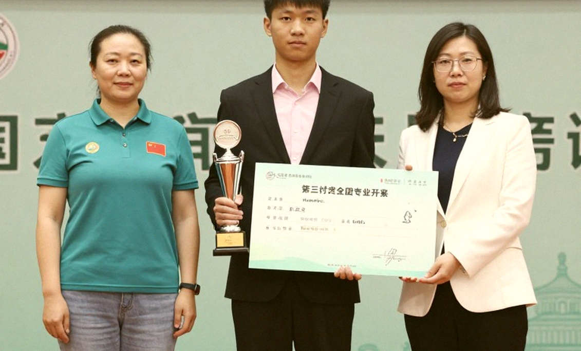 Payload rỗng giữa kỳ chuyển nhượng: cái bẫy đọc 'không có tin' thành 'không có rủi ro'